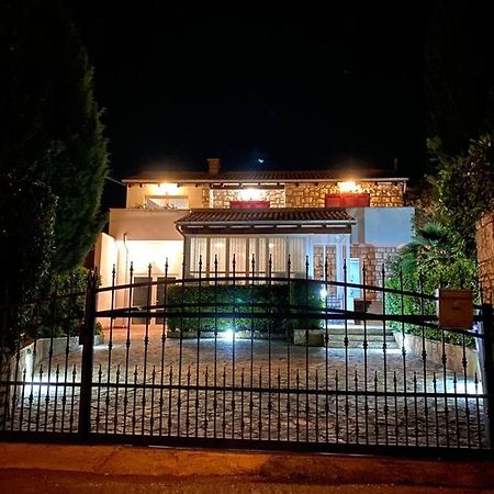 Vila Regi Μεντουλίν Εξωτερικό φωτογραφία