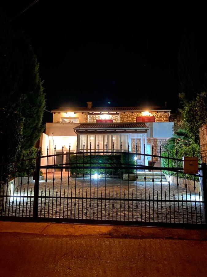 Vila Regi Μεντουλίν Εξωτερικό φωτογραφία