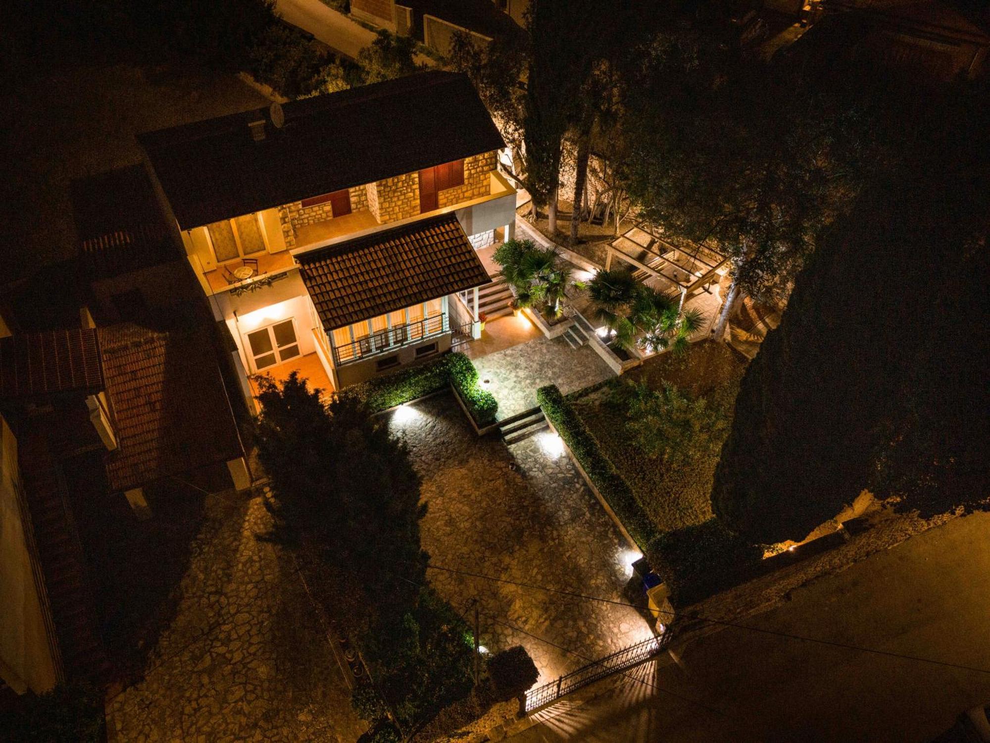 Vila Regi Μεντουλίν Εξωτερικό φωτογραφία